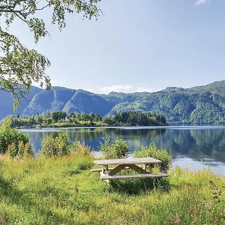 1 Bedroom In Apartamento Bruvik