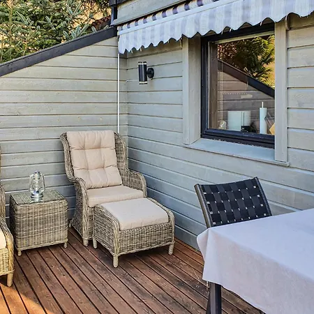 1 Bedroom In *